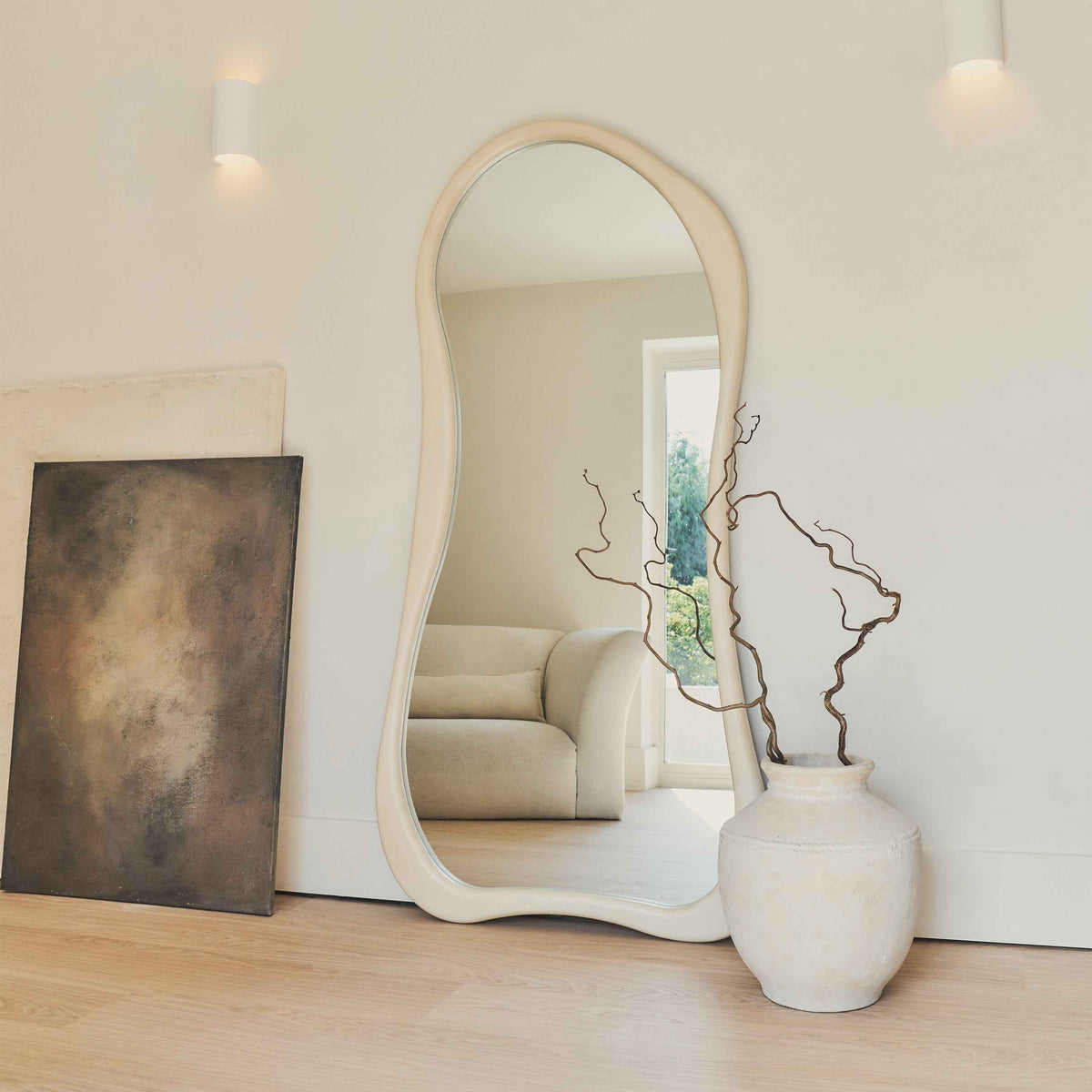 Arcurva - Grand miroir irrégulier en béton pleine longueur 170 cm x 85 cm