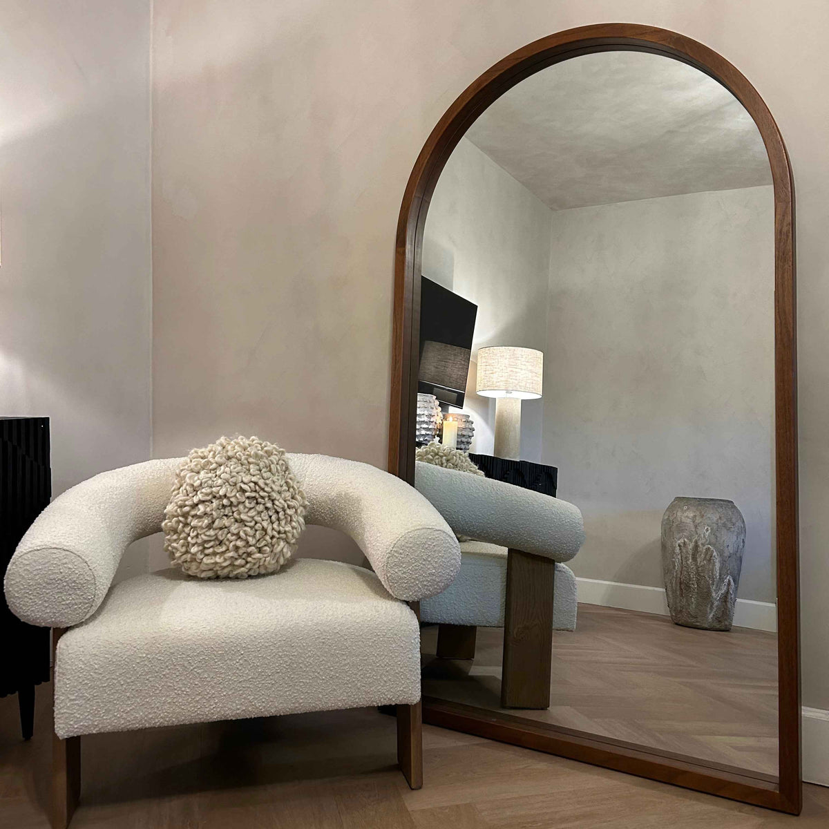 Tamara - Miroir en noyer arqué extra large pleine longueur 190cm x 110cm