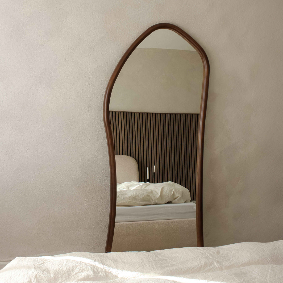 Aaliyah - Miroir irrégulier en bois foncé pleine longueur 180cm x 80cm