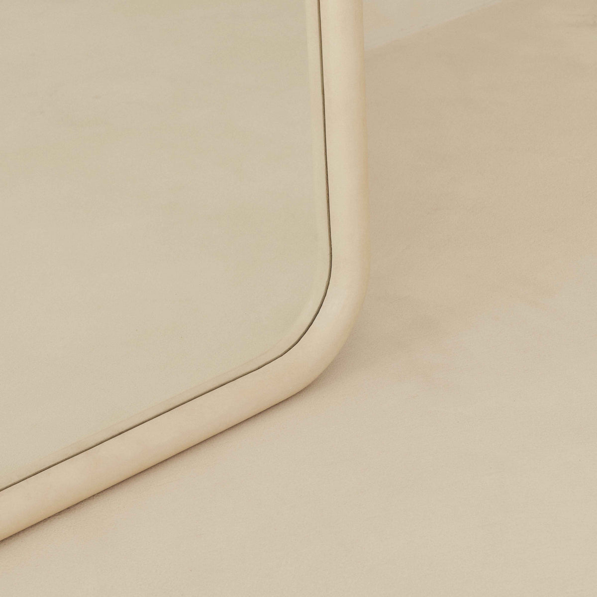Amora - Miroir en béton arqué extra large pleine longueur 200 cm x 120 cm