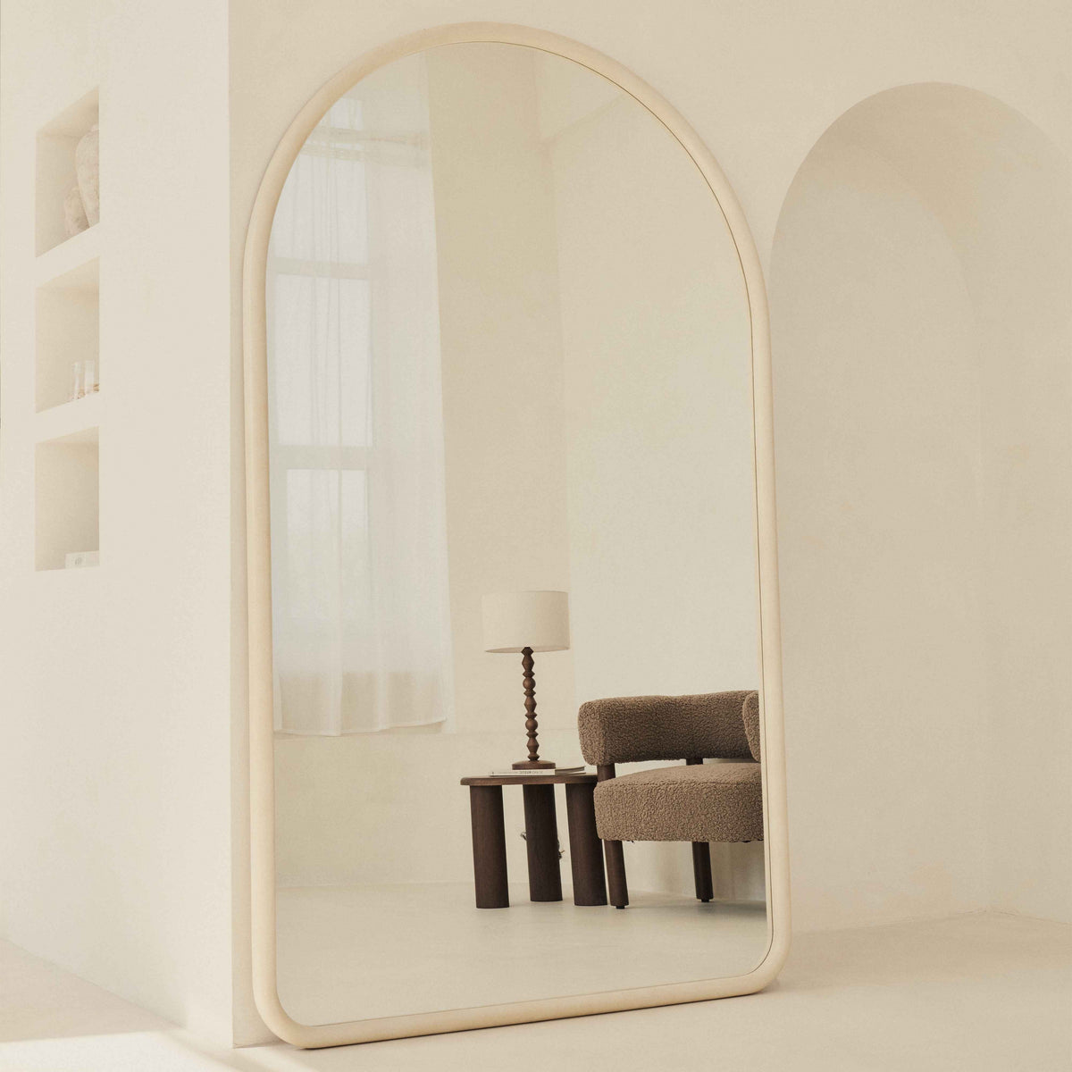 Amora - Miroir en béton arqué extra large pleine longueur 200 cm x 120 cm