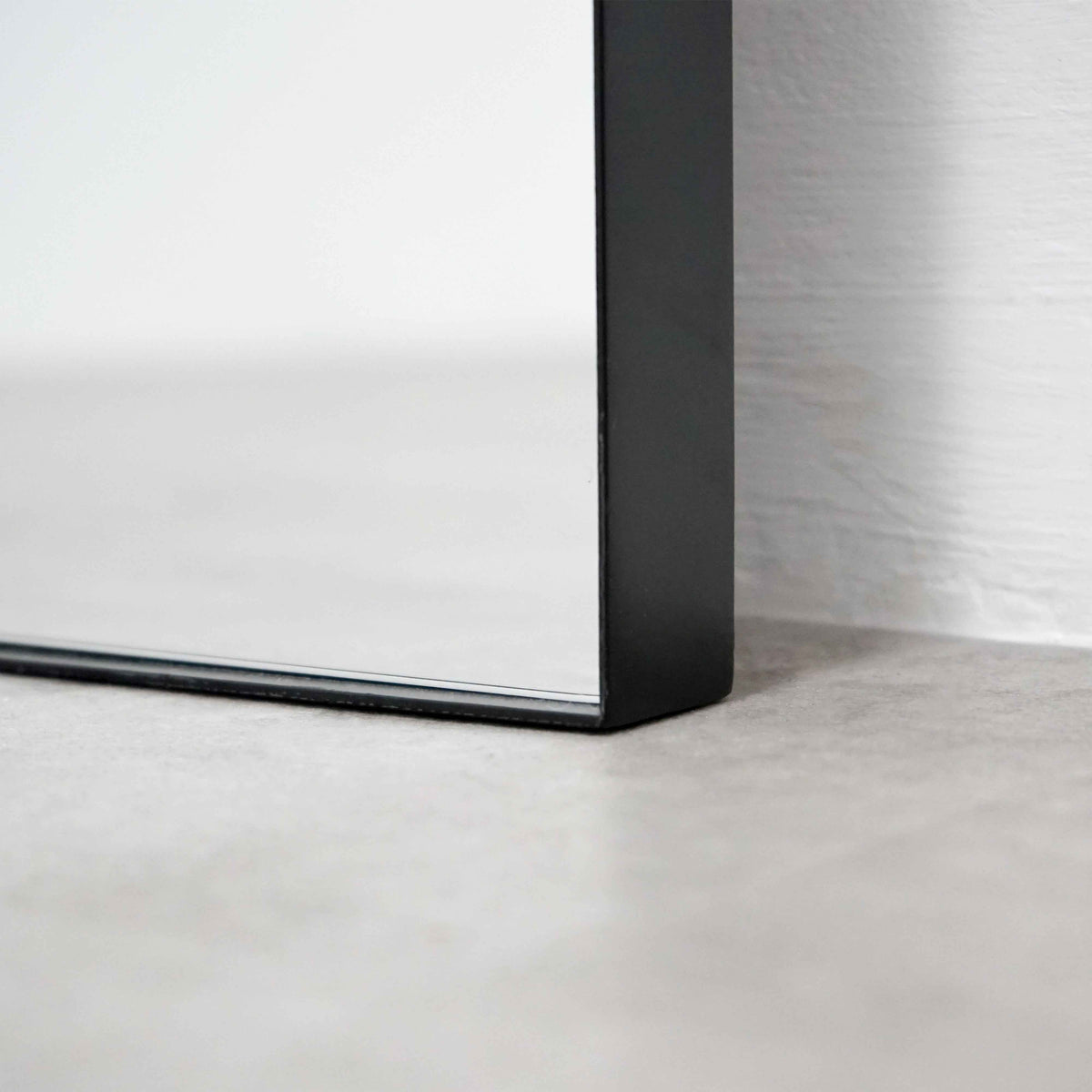 Aria - Miroir Métallique Noir Grand Format 180cm x 90cm Pleine Longueur