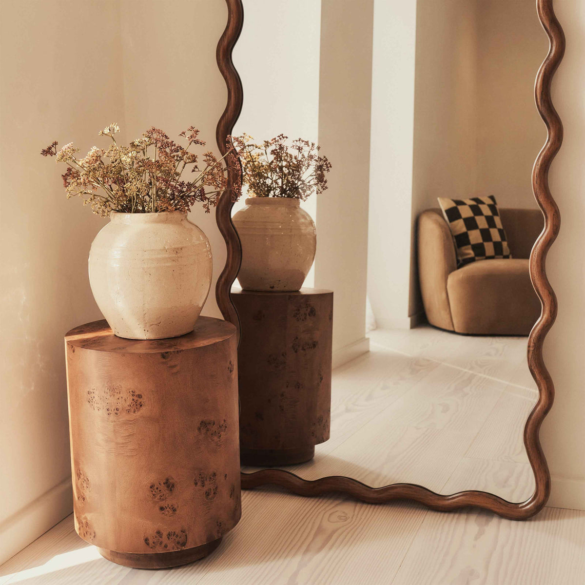 Marea - Miroir rétro ondulé en bois foncé, pleine longueur 170cm x 80cm