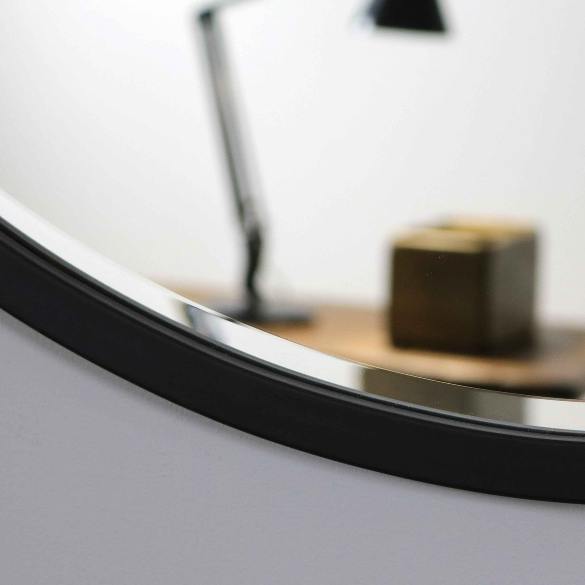 Higgins - Miroir Mural Rond Moderne en Métal Noir 80cm x 80cm