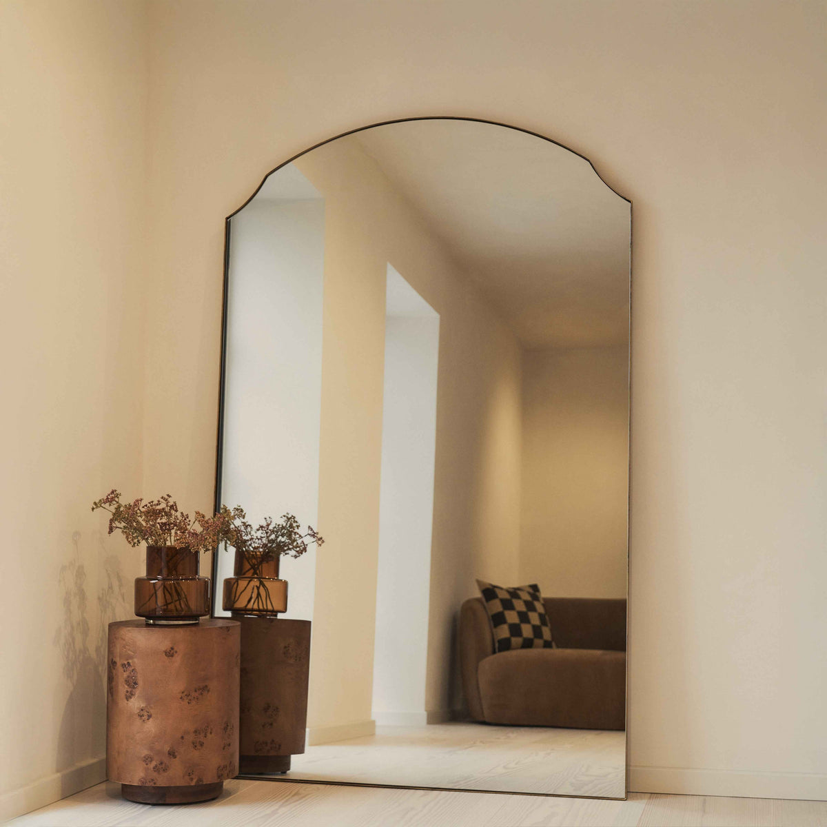 Isla - Miroir Métallique Arqué Extra Large Doré Pleine Longueur 190cm x 120cm