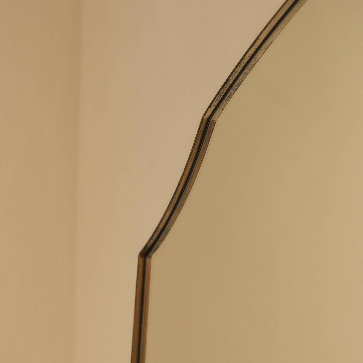 Isla - Miroir Métallique Arqué Extra Large Doré Pleine Longueur 190cm x 120cm