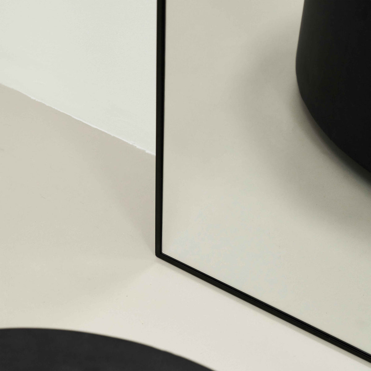 Liberty - Miroir Métallique Arqué Noir Pleine Longueur 200cm x 120cm