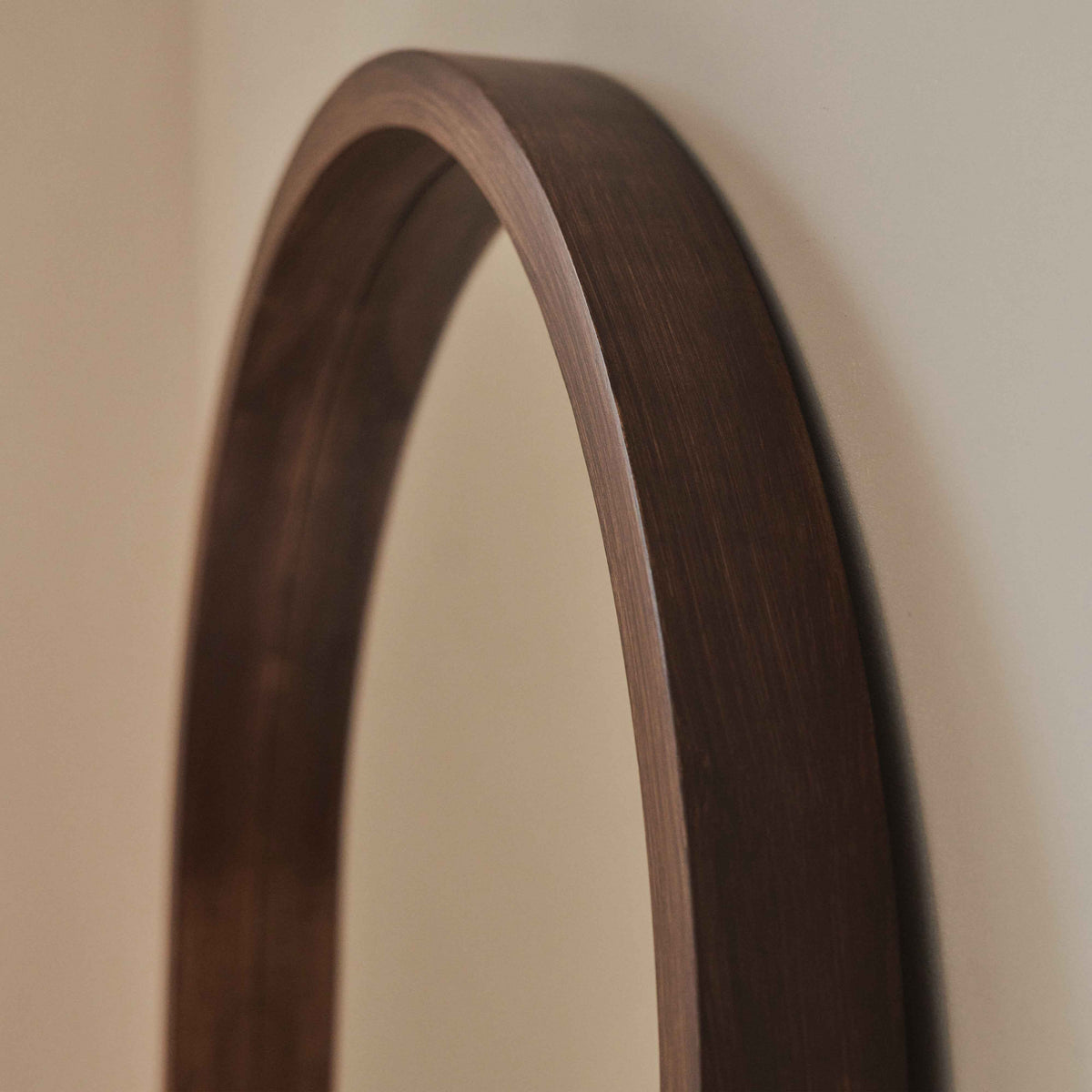 Lilia - Miroir en bois foncé plein pied arche 170cm x 80cm