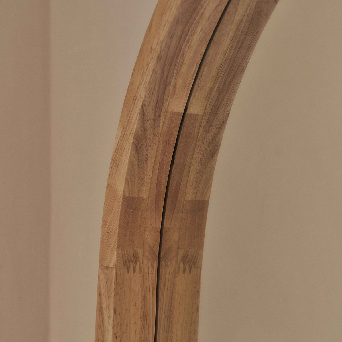 Lilia - Miroir en bois clair arqué pleine longueur 170 cm x 80 cm