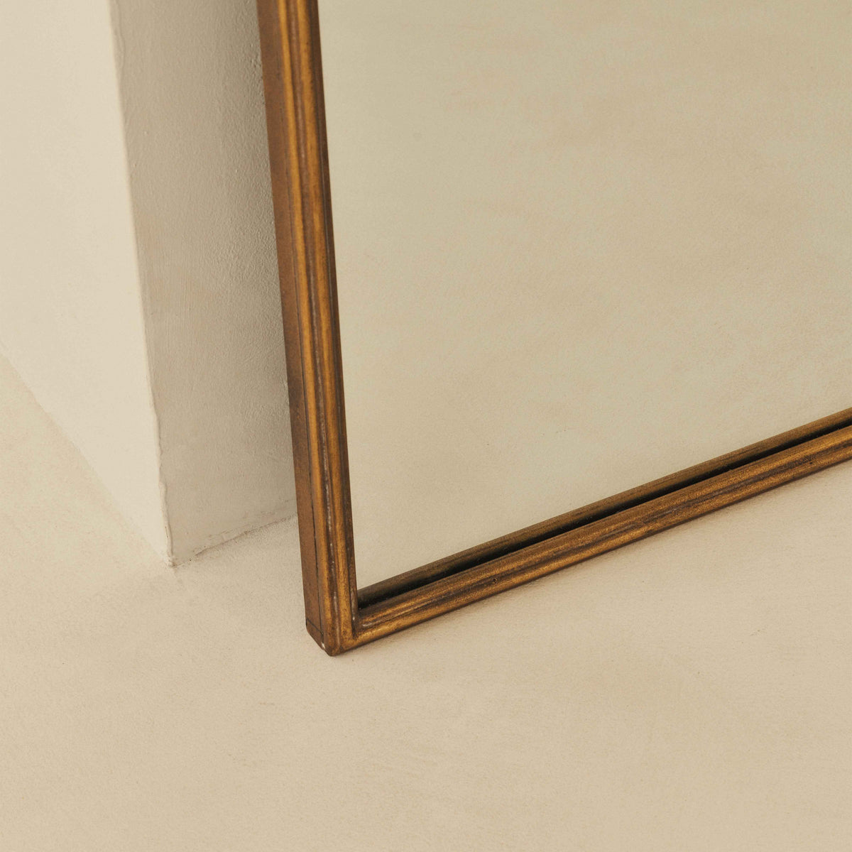 Amelia - Miroir Métallique Arqué Doré Pleine Longueur 200cm x 120cm