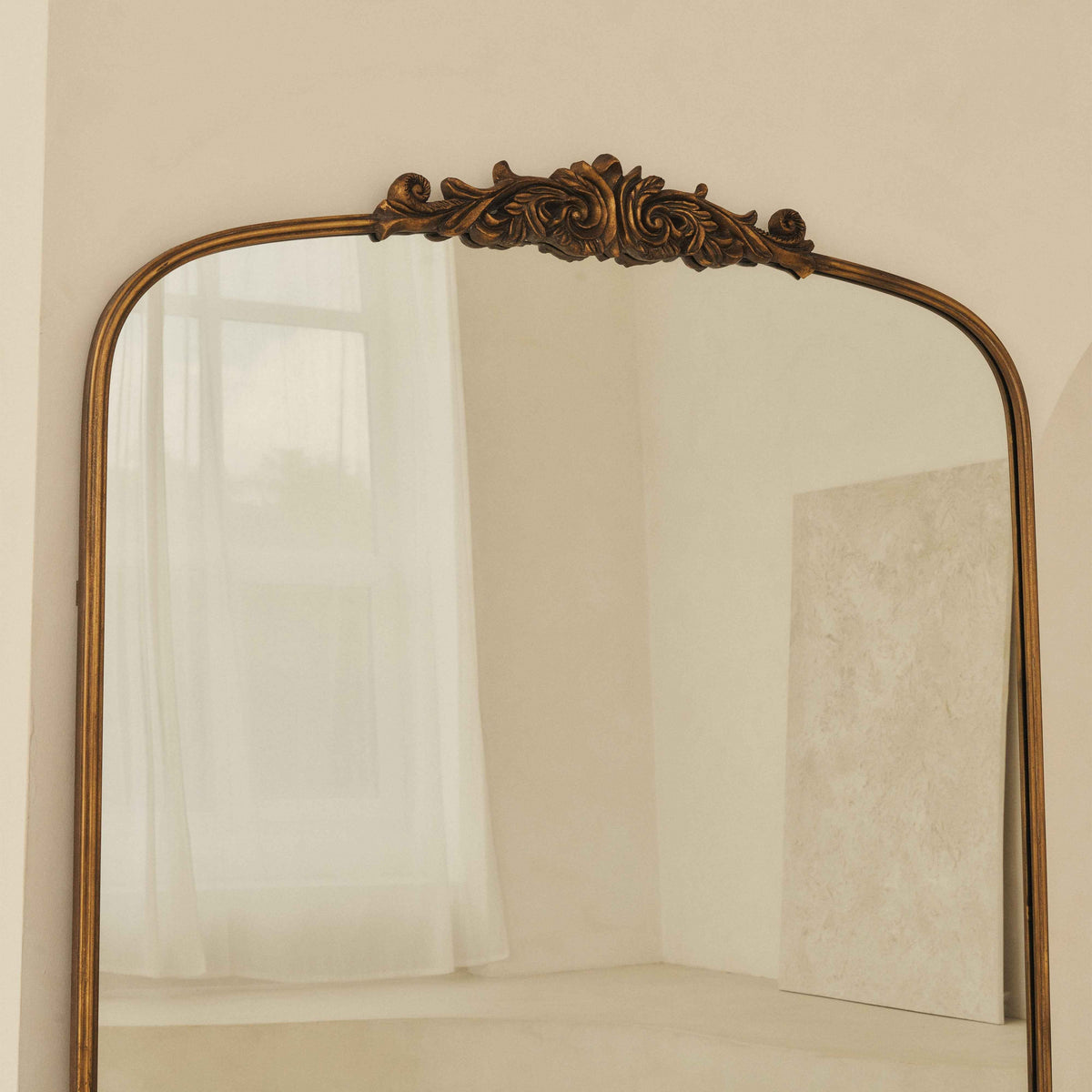 Amelia - Miroir Métallique Arqué Doré Pleine Longueur 200cm x 120cm