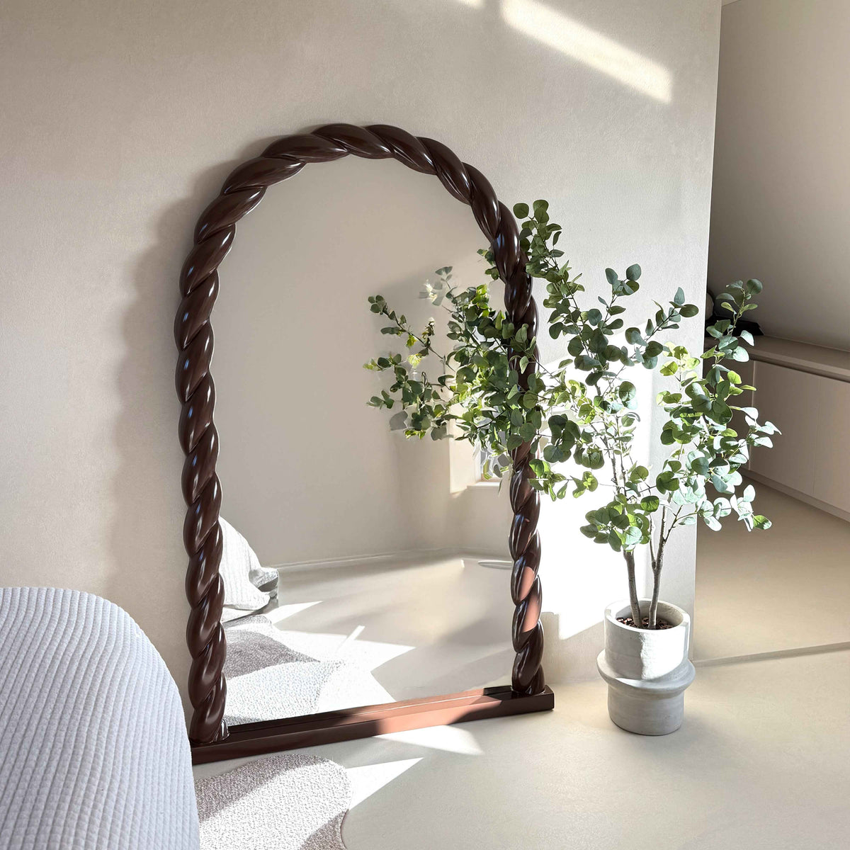 Ophelia - Miroir Extra Large Arqué Torsadé en Corde Finition Chocolat Brillant 180cm x 105cm
