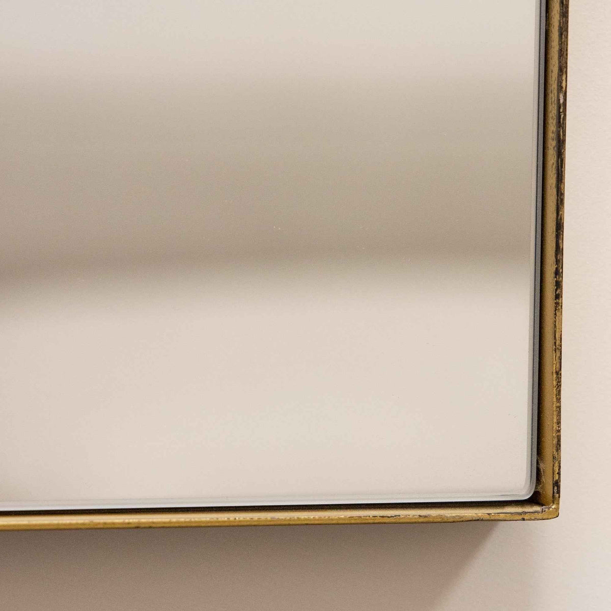 Theo - Grand miroir mural rectangulaire en métal doré 120 cm x 90 cm