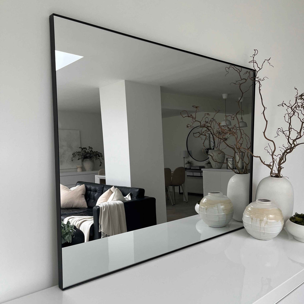 Theo - Grand miroir mural rectangulaire en métal noir 120cm x 90cm