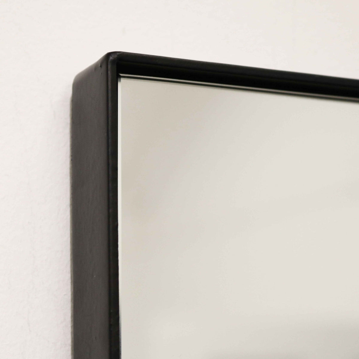Theo - Miroir Mural Rectangulaire Métal Noir 90cm x 60cm
