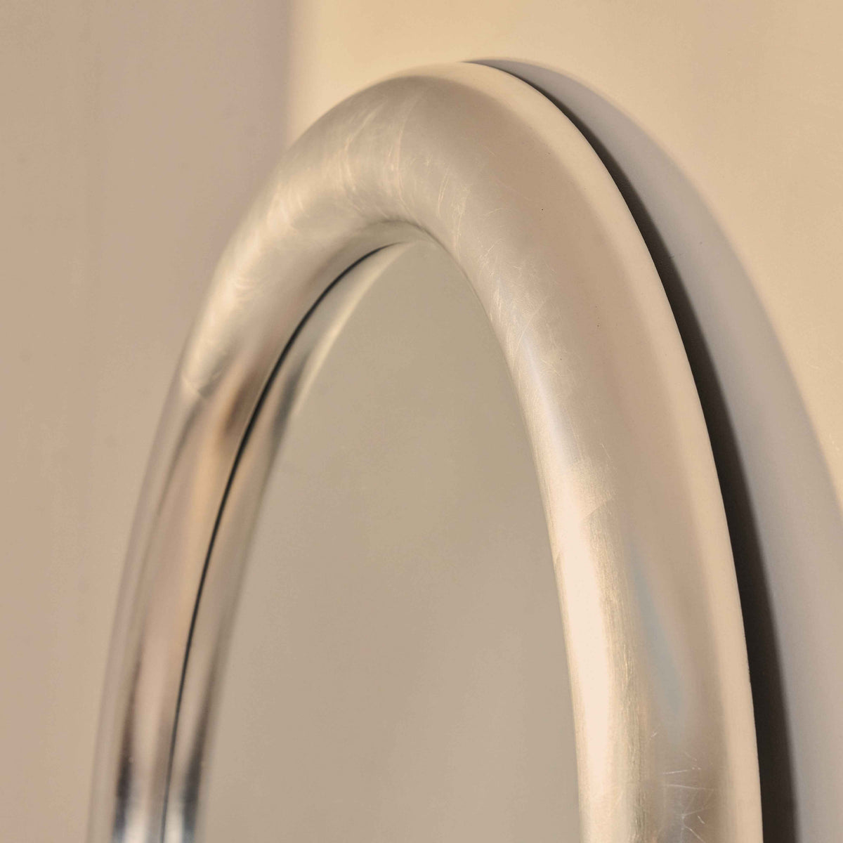 Obsidian - Miroir Extra Large Arqué Pleine Longueur Chrome Brossé 200cm x 120cm