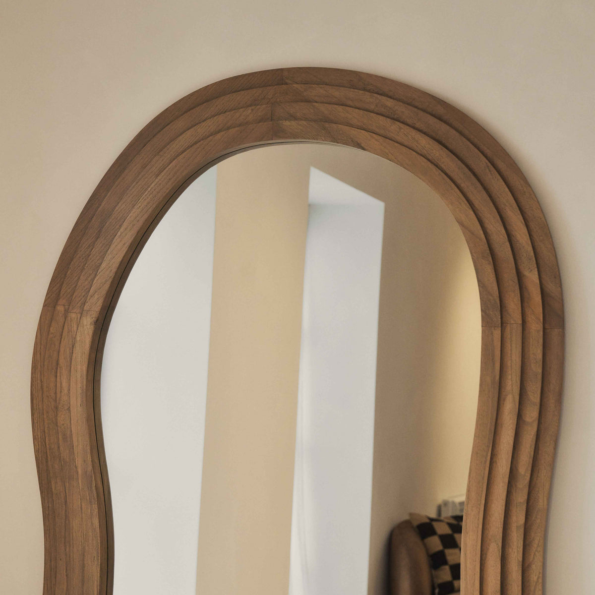 Luciana - Miroir Extra Large Bois Chaud Irregular Pleine Longueur 200cm x 115cm