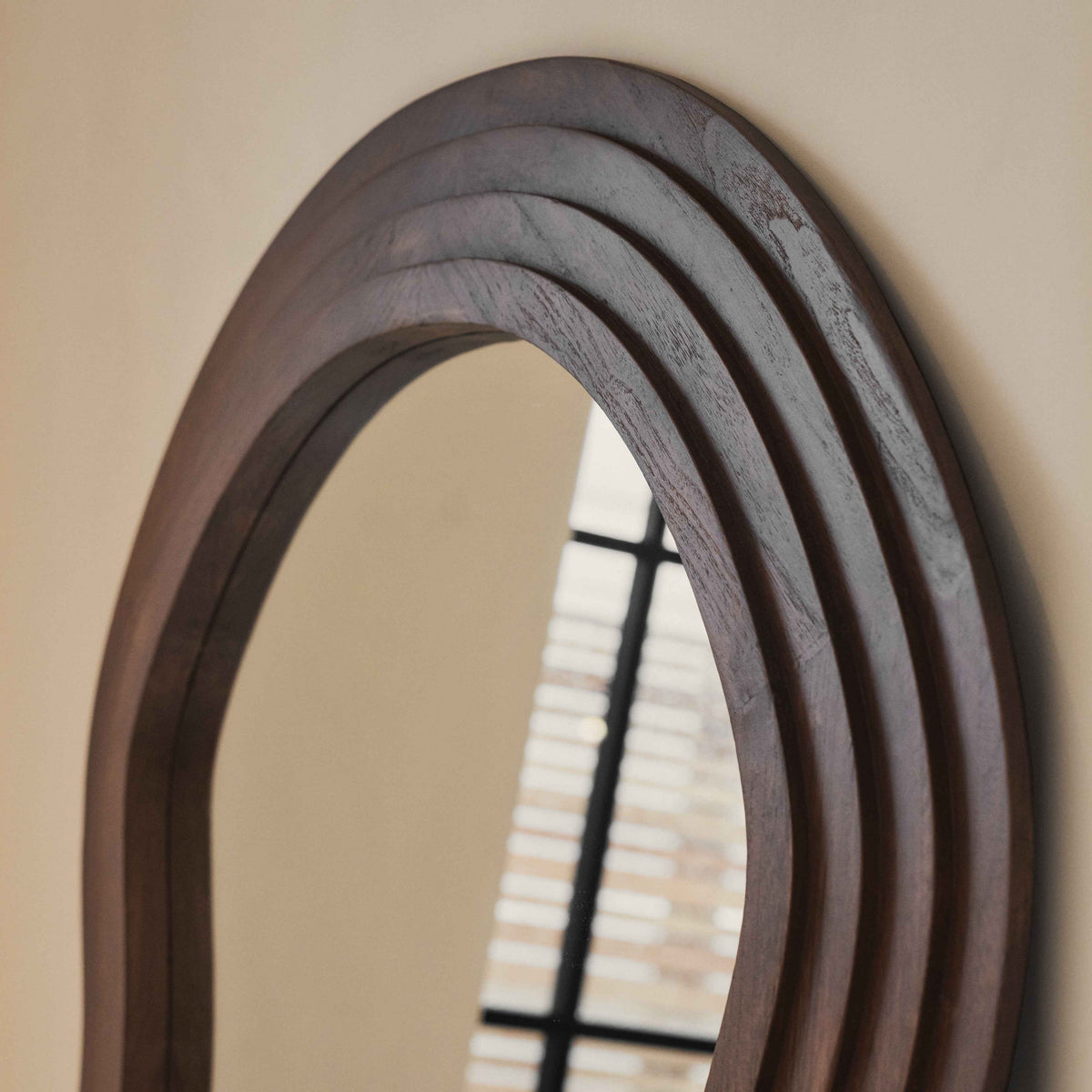 Luciana - Miroir extra grand pleine longueur vague bois foncé 180 cm x 105 cm