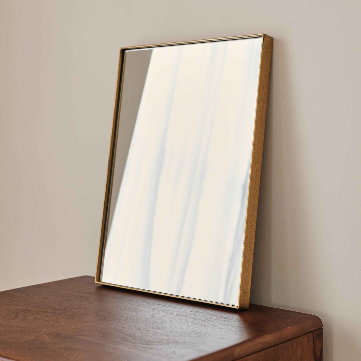 Theo - Miroir Mural Rectangulaire en Métal Doré 40cm x 30cm