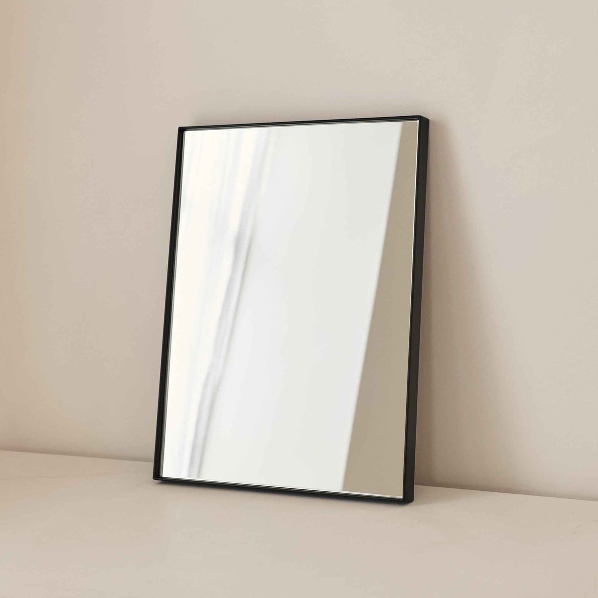 Theo - Miroir mural rectangulaire en métal noir 40 cm x 30 cm