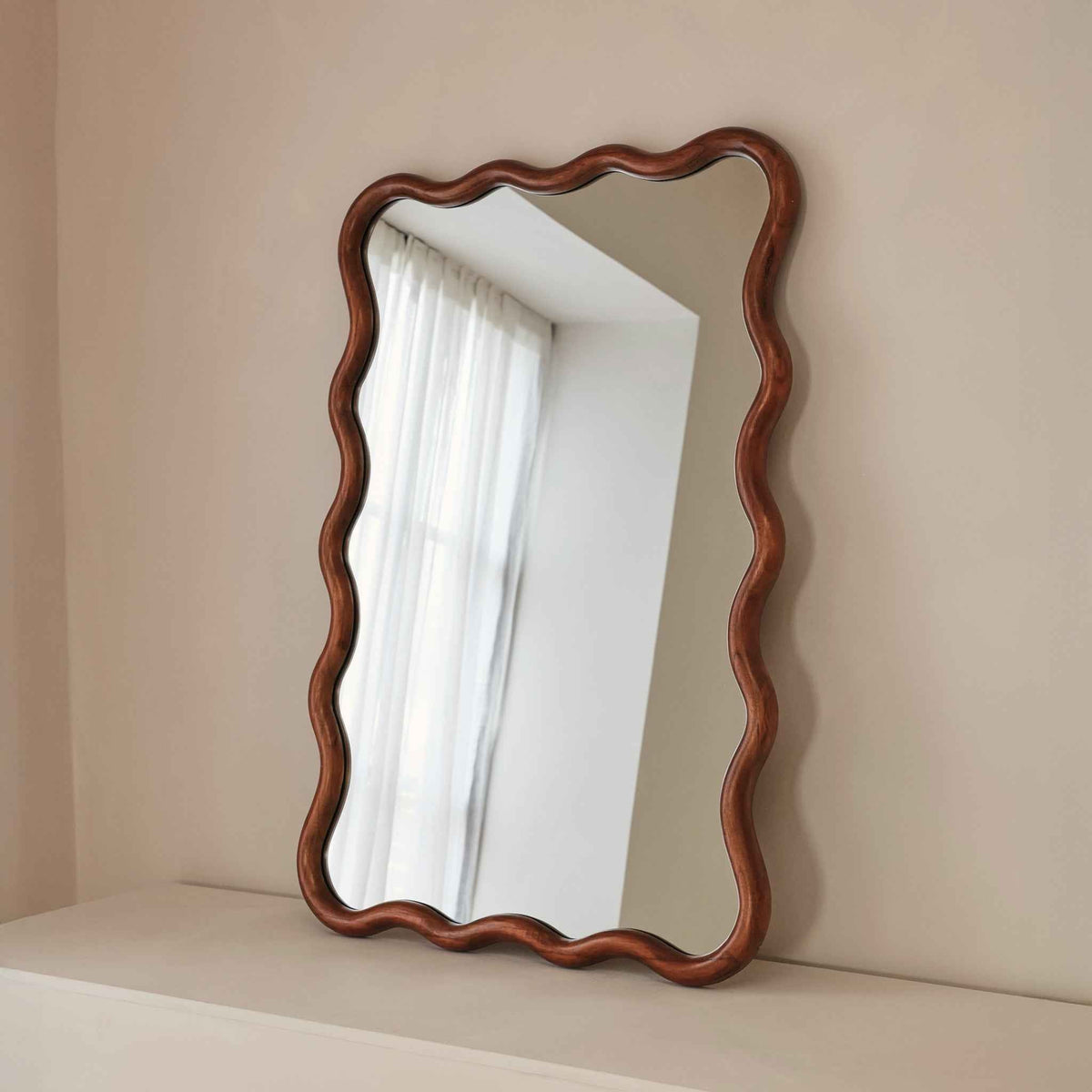 Marea - Miroir Mural Rétro Ondulé en Bois Foncé 100cm x 70cm