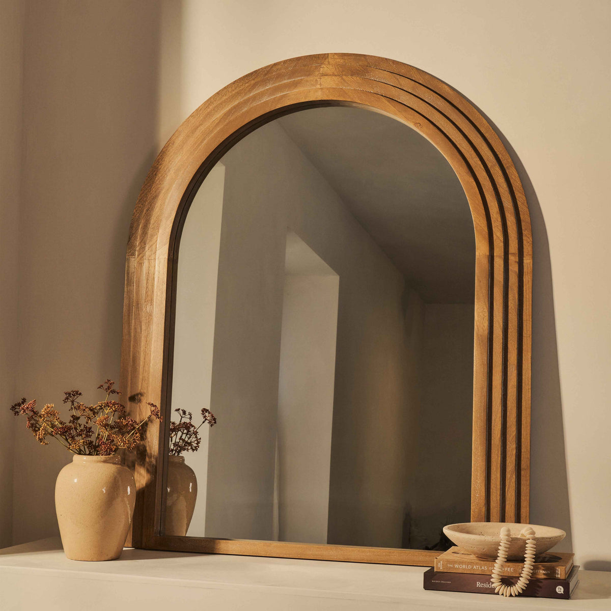 Luciana - Miroir d'Encadrement Arqué en Bois Lavé 120cm x 100cm