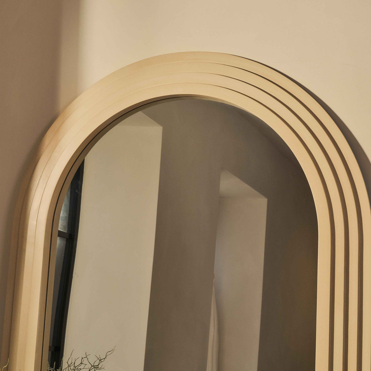 Luciana - Miroir de Cheminée Arqué en Béton 120cm x 100cm