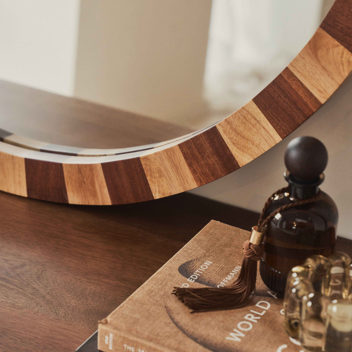 Tessera - Miroir Rond en Bois Clair et Foncé à Damier 90cm x 90cm